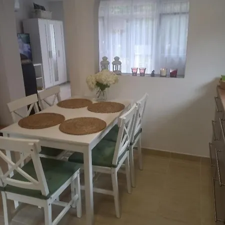 Zita Vendeghaz * Dombóvár